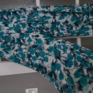 Flowy Turquoise Blue and White Flowy Cropped Pants
